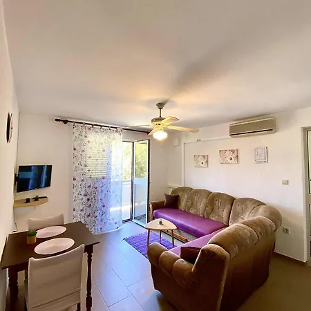 Miljenko - Matovica Apartman Kampor